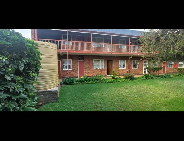 2 BEDROOM TOWNHOUSE FOR SALE IN HORIZON VIEW